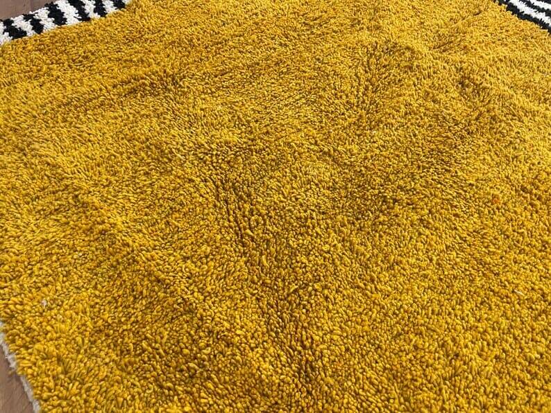 Traditional coloured Beni Ourain Berber rug, size 140 x 260 cm.