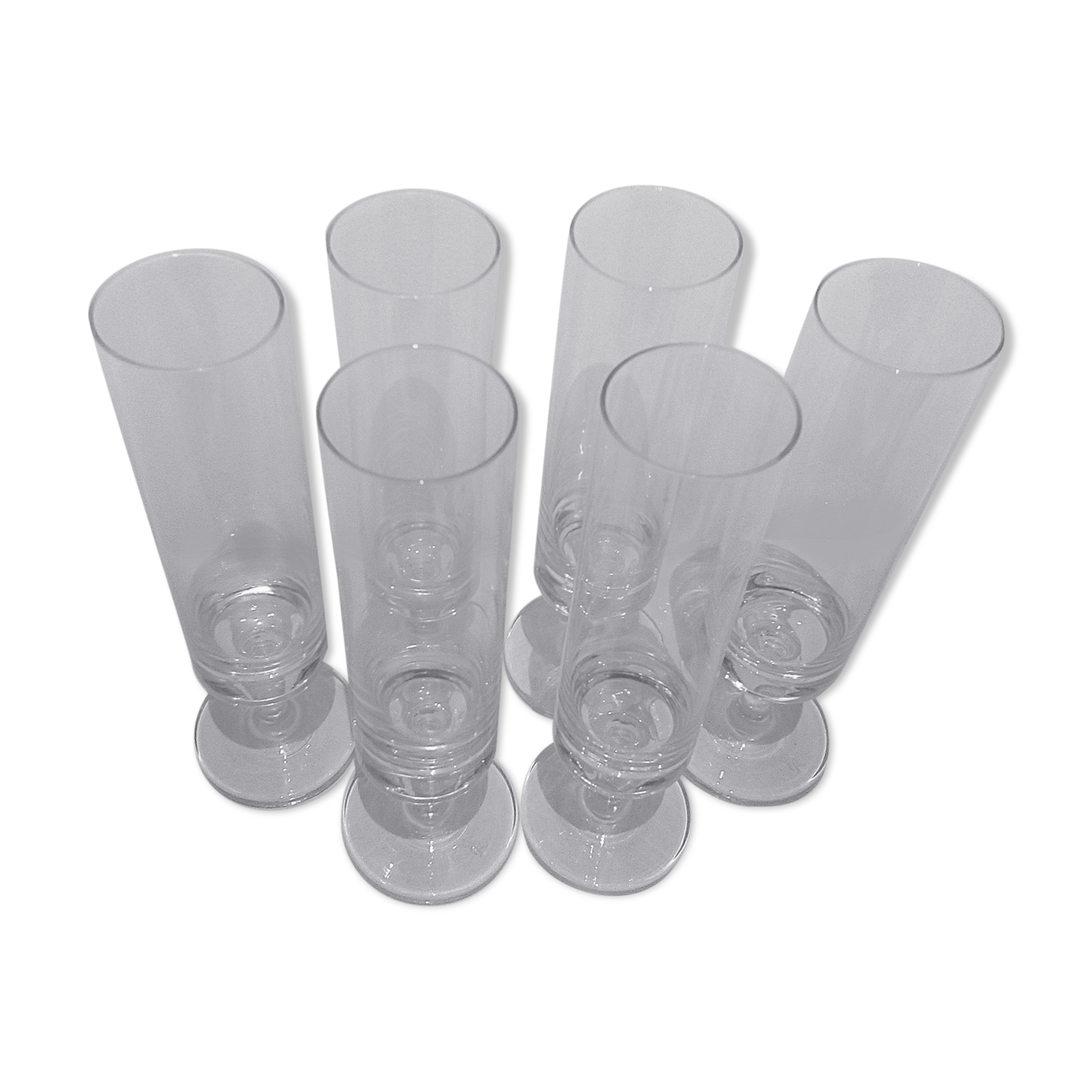 Crystal champagne flutes