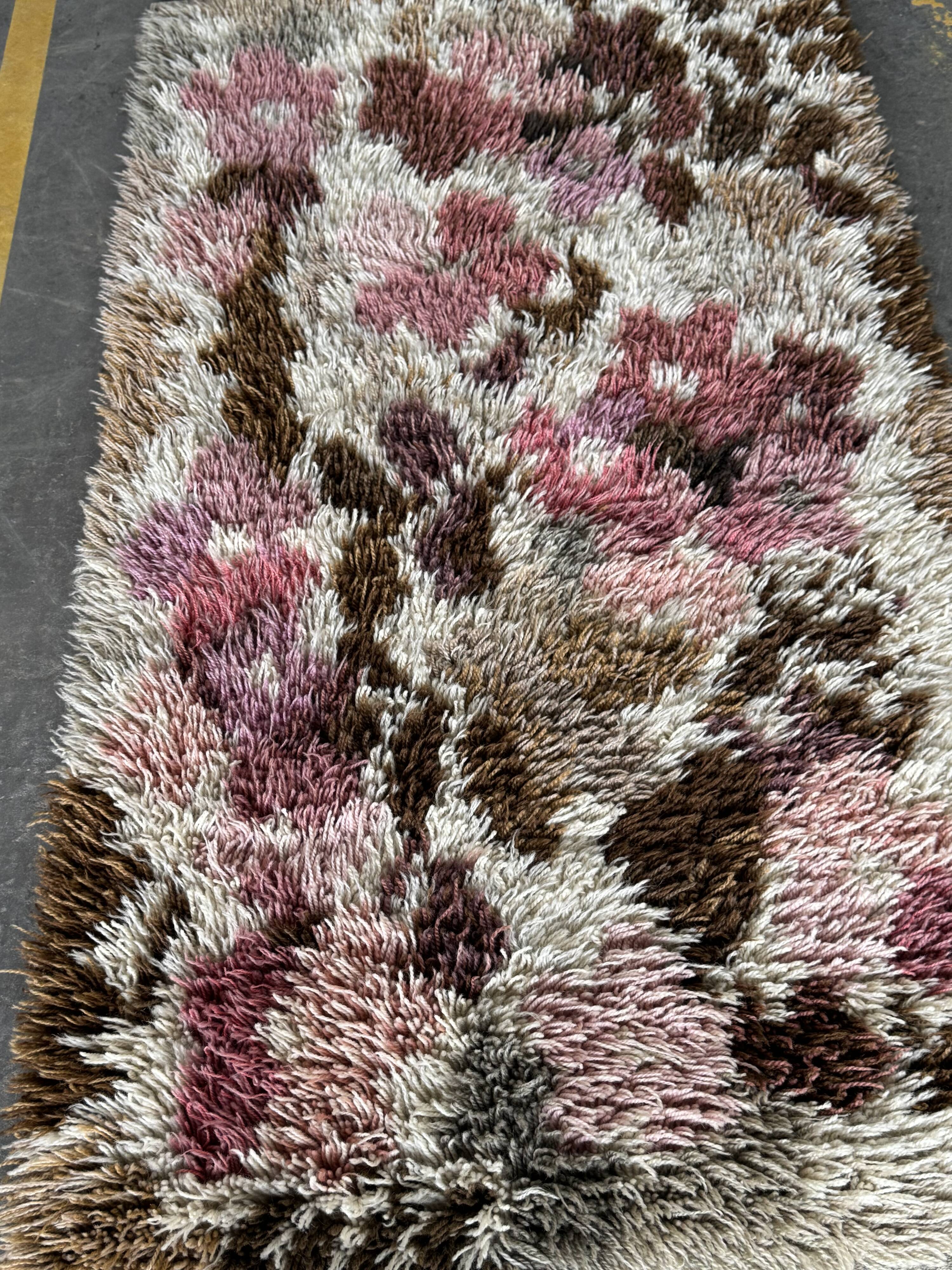 Svens Hemslojd Swedish Rya Rug