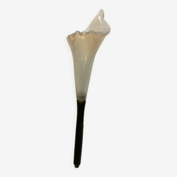 Vase, fleur d'arum en opaline