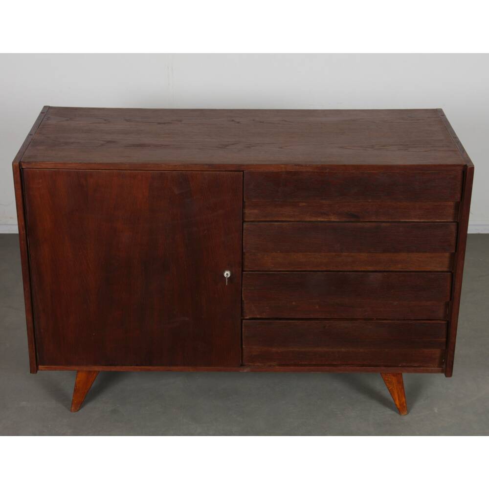 Commode vintage en chêne teinté modèle U-458 par Jiri Jiroutek, 1960