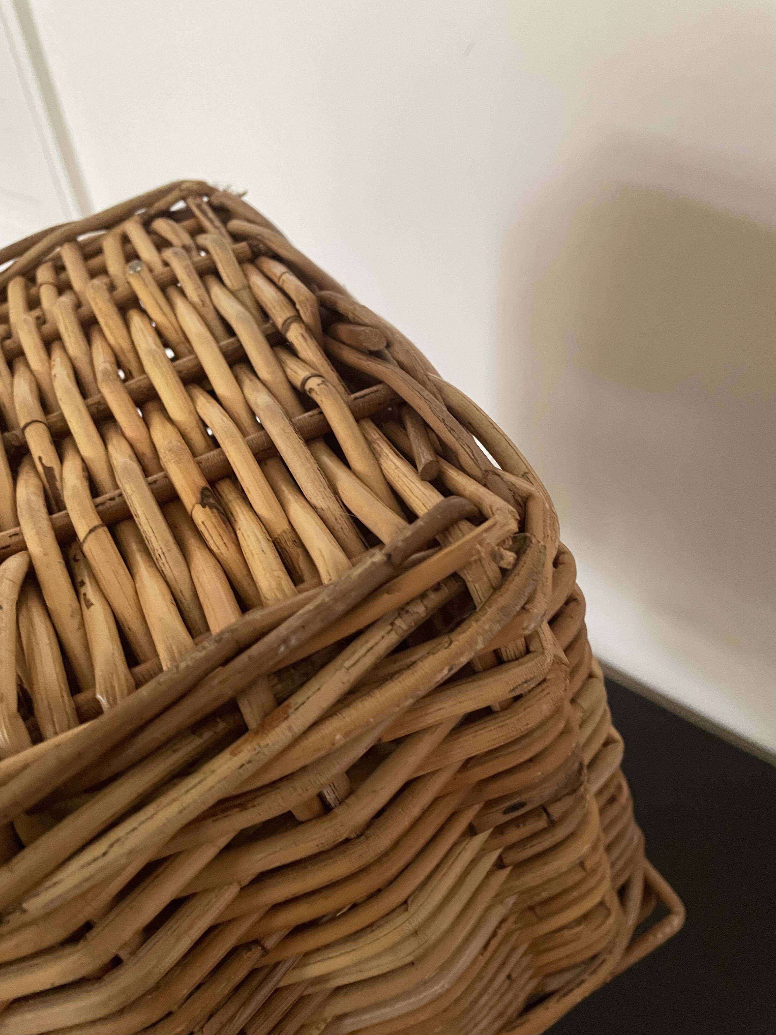 Bottle storage basket