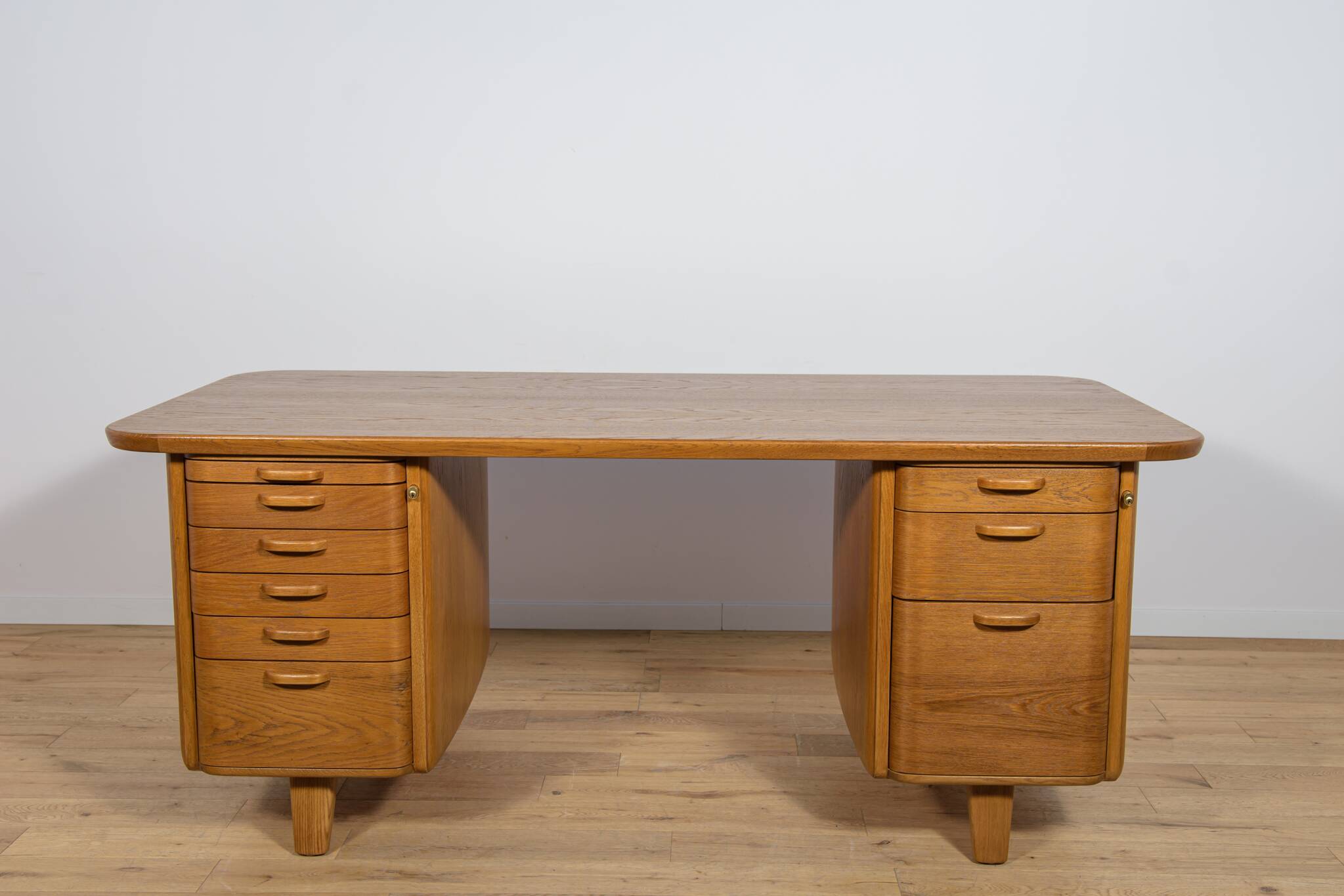 Art Deco Oak Freestanding Desk by Gunnar Ericsson for Facit AB Buromöbel