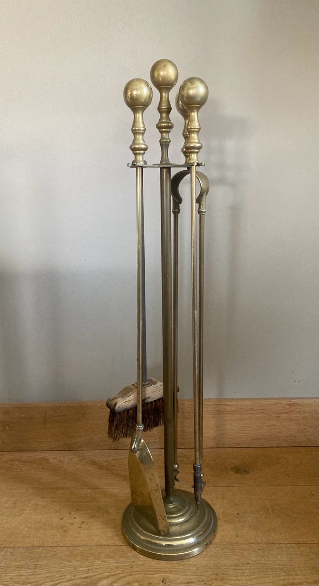 Servant of brass fireplace period mid-twentieth century, Pic shovel, claw pliers ..