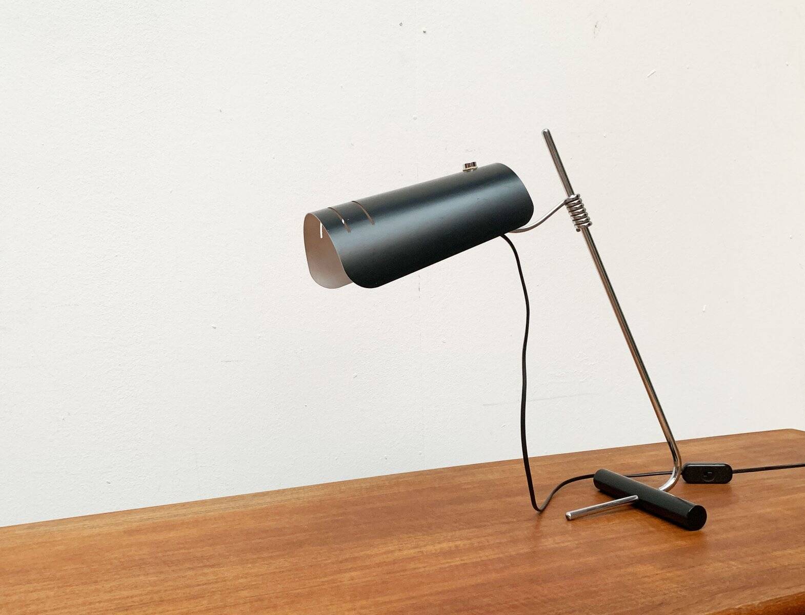 Lampe de table minimaliste italienne du milieu du siècle