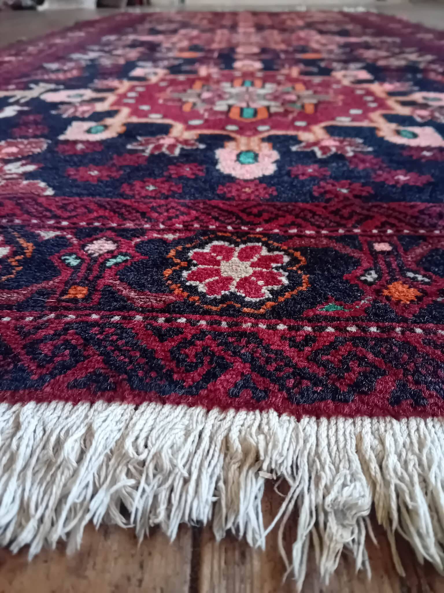 Handmade Belouch Persian rug 187x93cm
