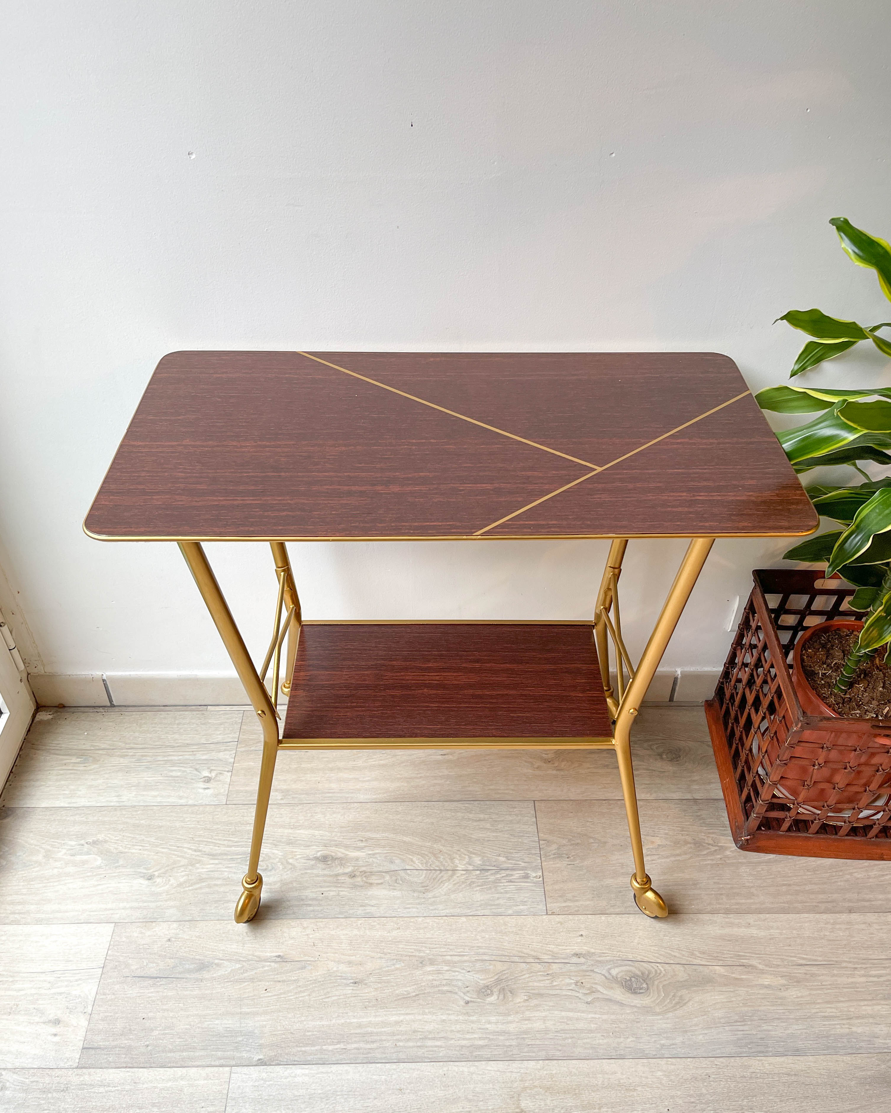 Vintage 60s trolley in revamped formica