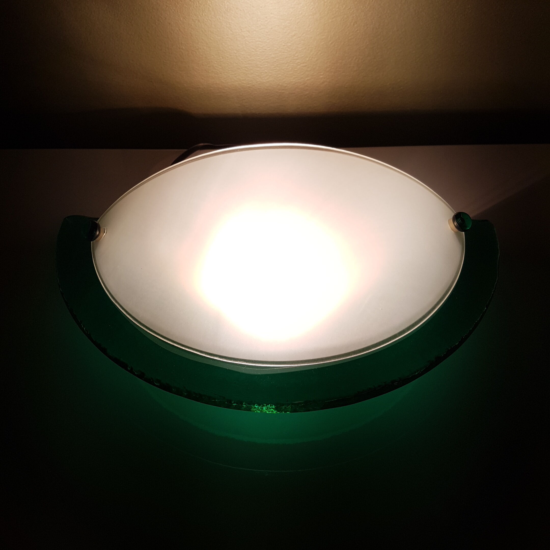 Applicable in thick green glass