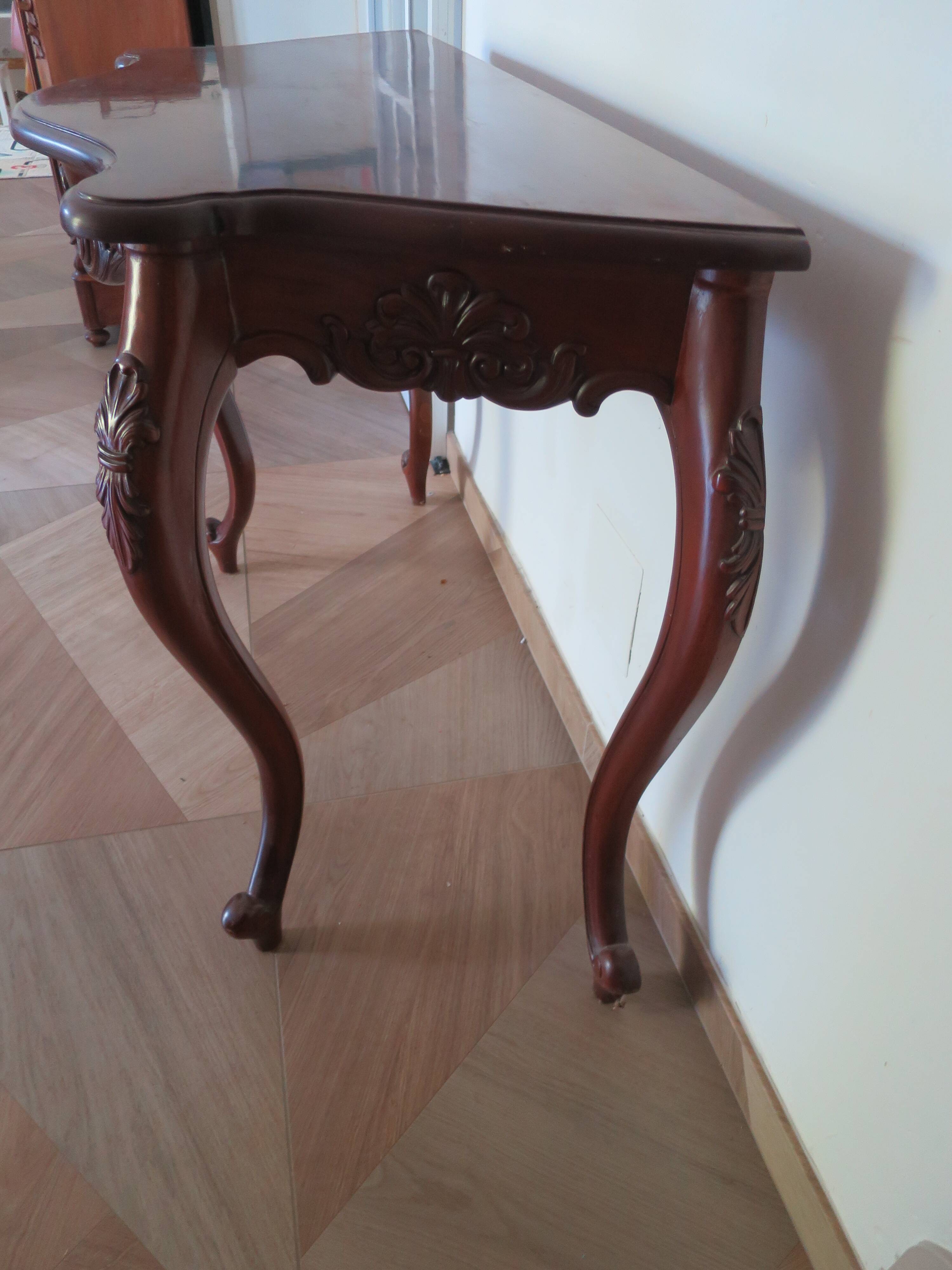 Console with curved legs - mahogany - Louis XV style - carved wood