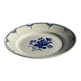 Decorative plate with blue flower pattern D25