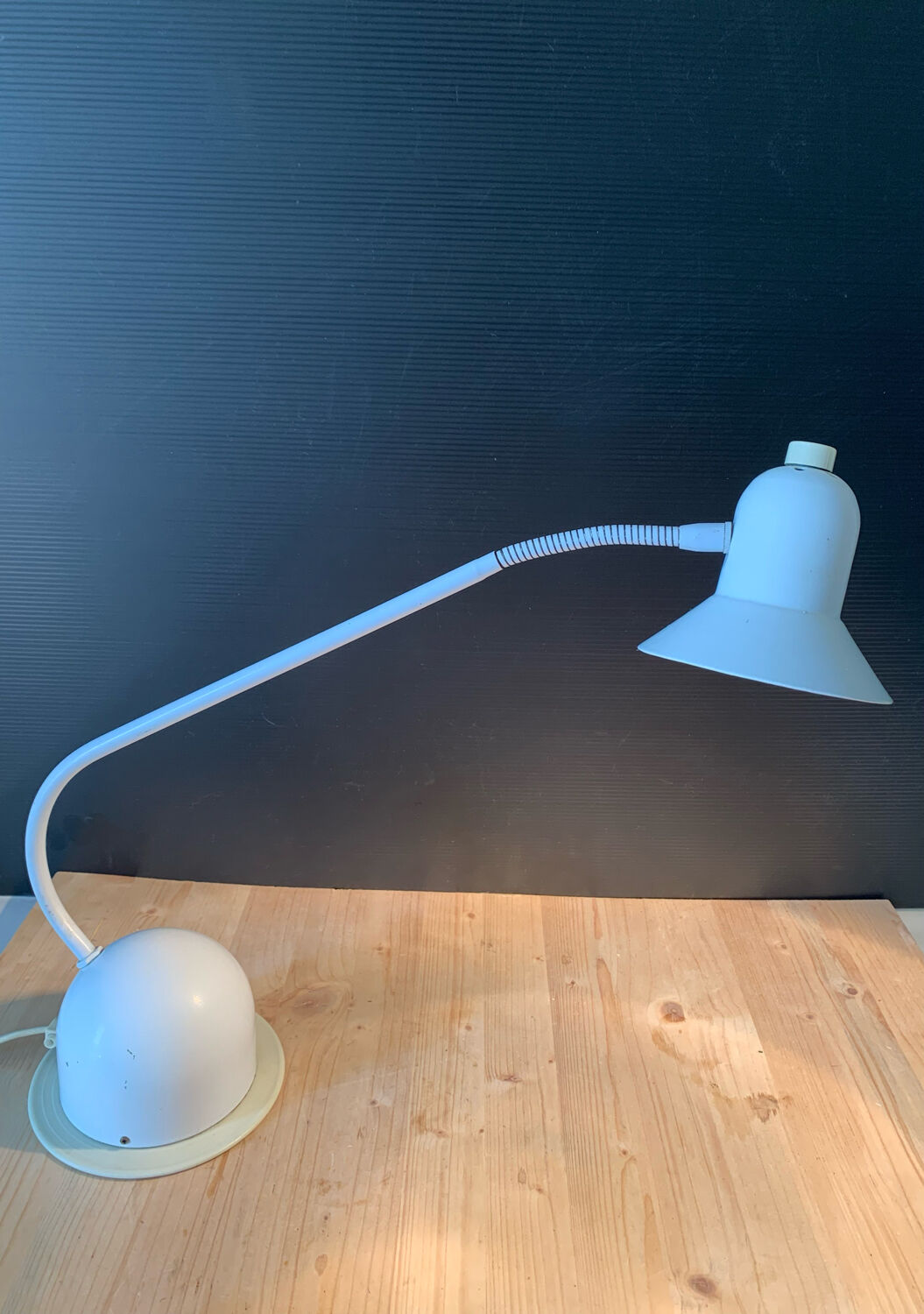Lampe de bureau vintage Brama blanche