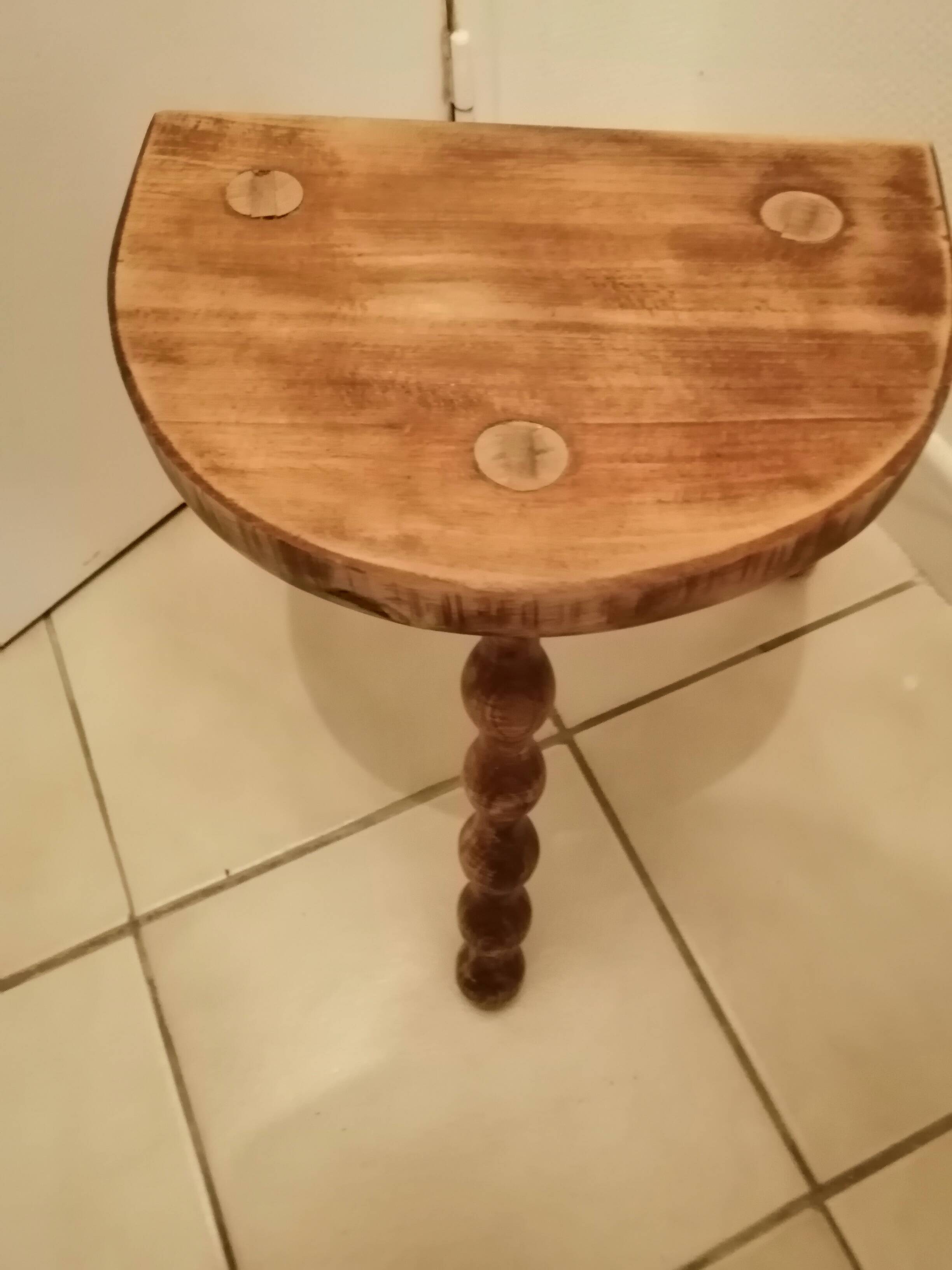 Tabouret demi lune vintage en bois massif 2