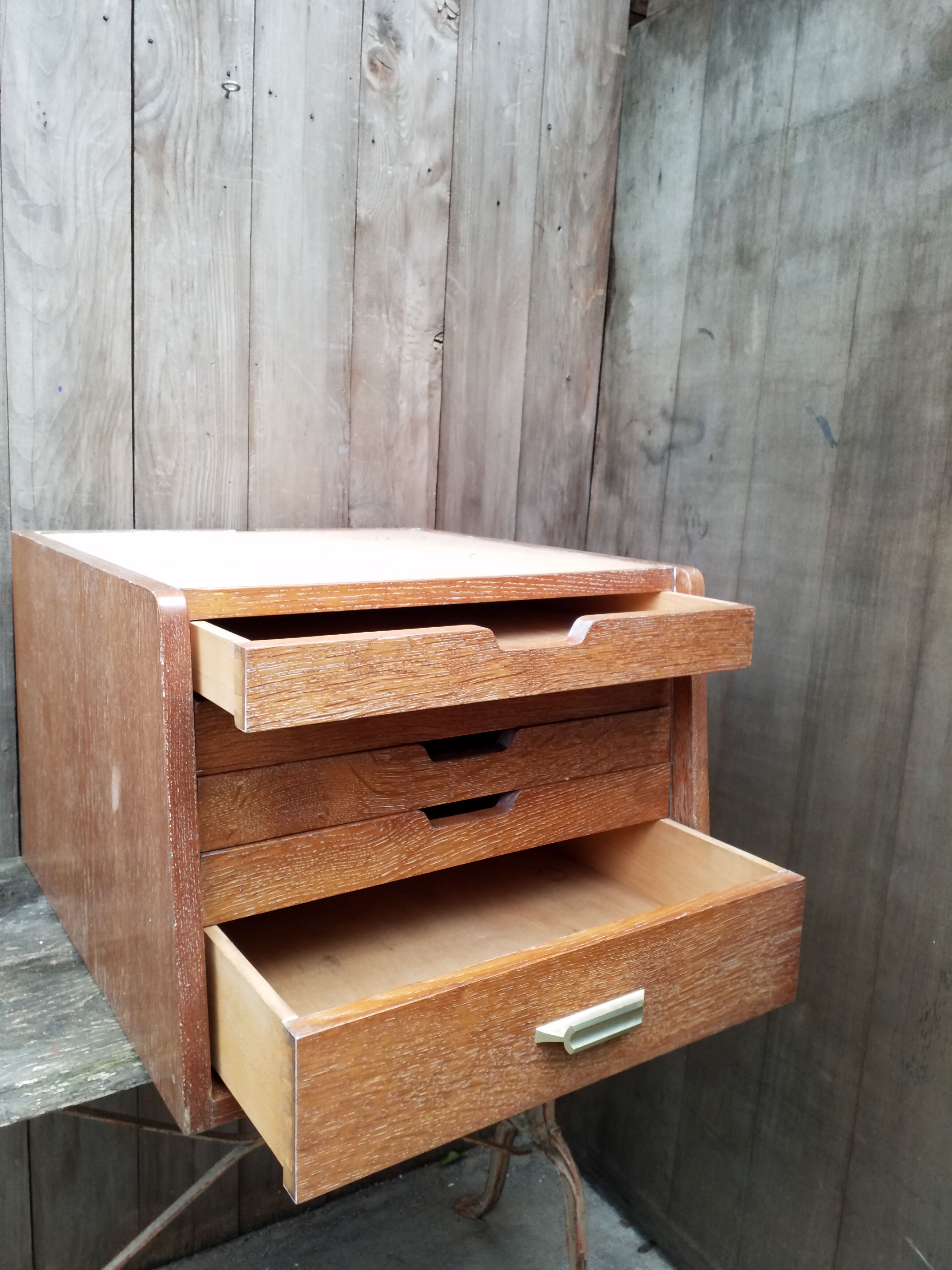 Cabinet with drawers