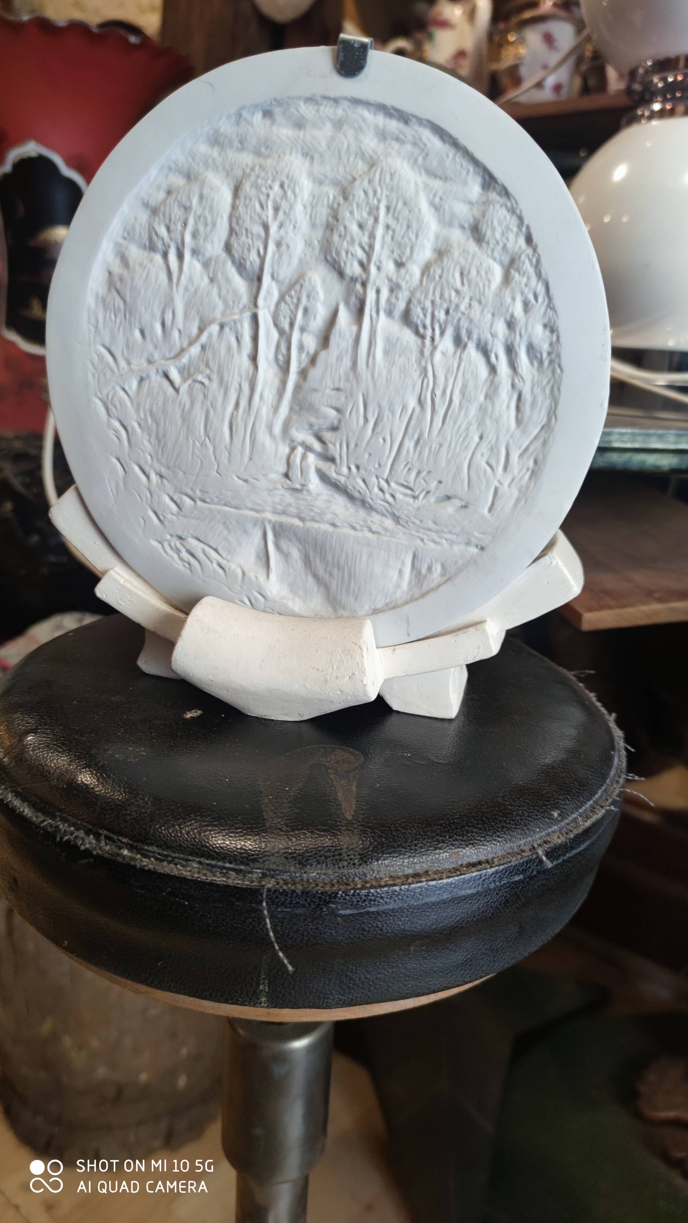 Lampe lithophanie en biscuit et stuc style arts décoratifs