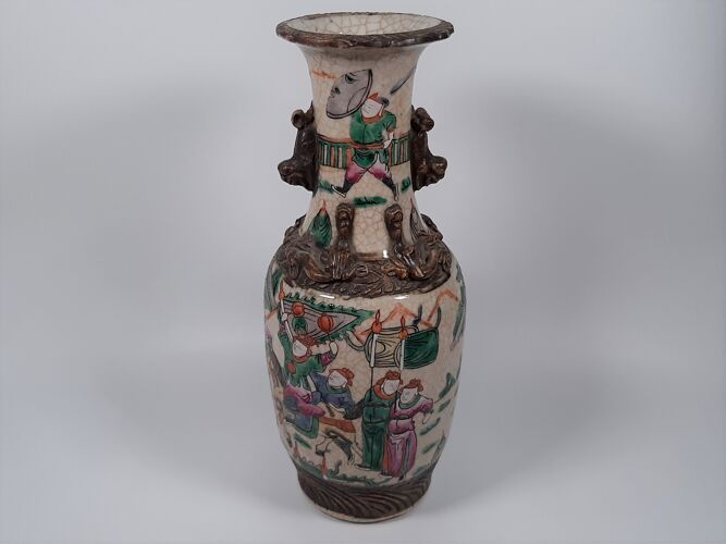 Vase en porcelaine de la dynastie Qing (1644-1911), porcelaine Nanjing