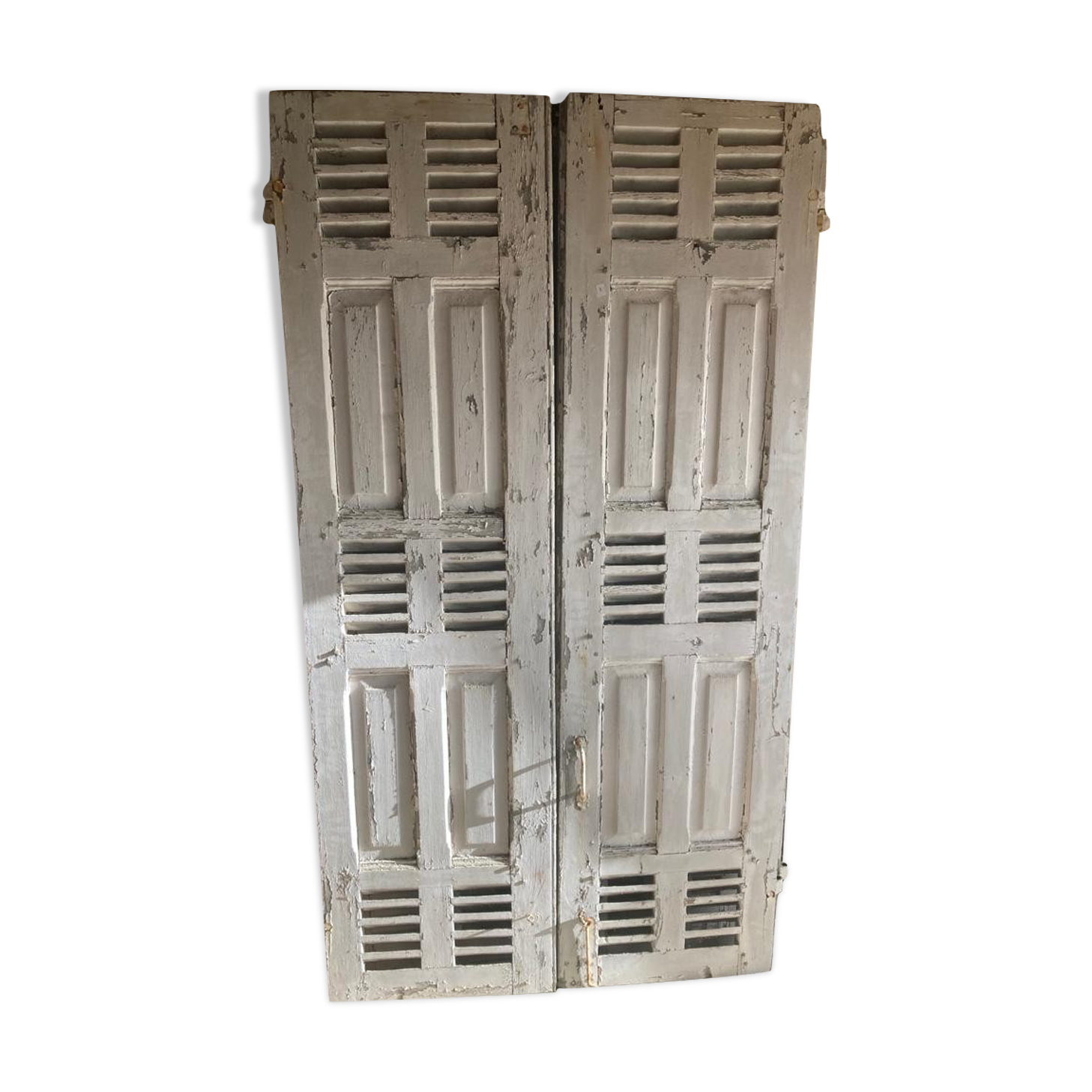 Pair of shutter