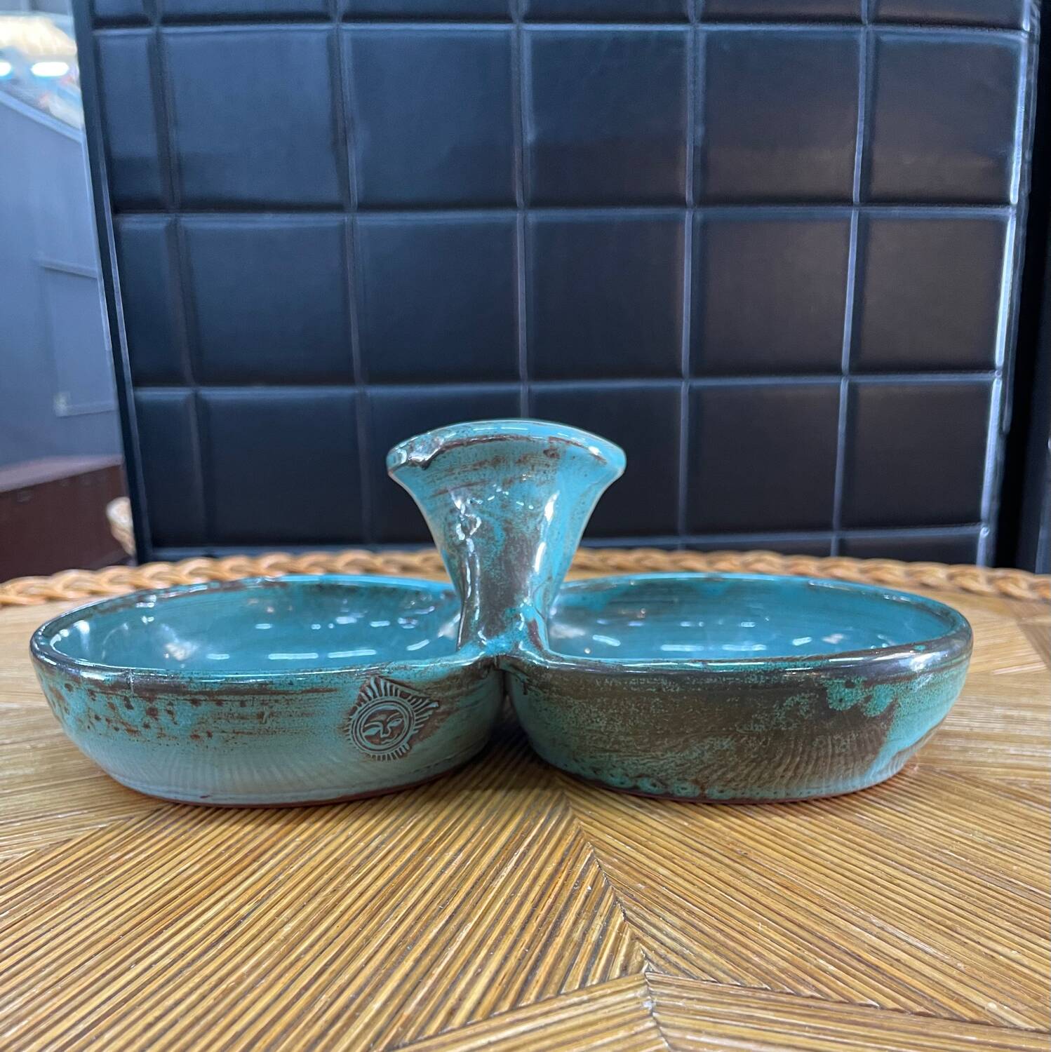 Double ceramic pocket tray