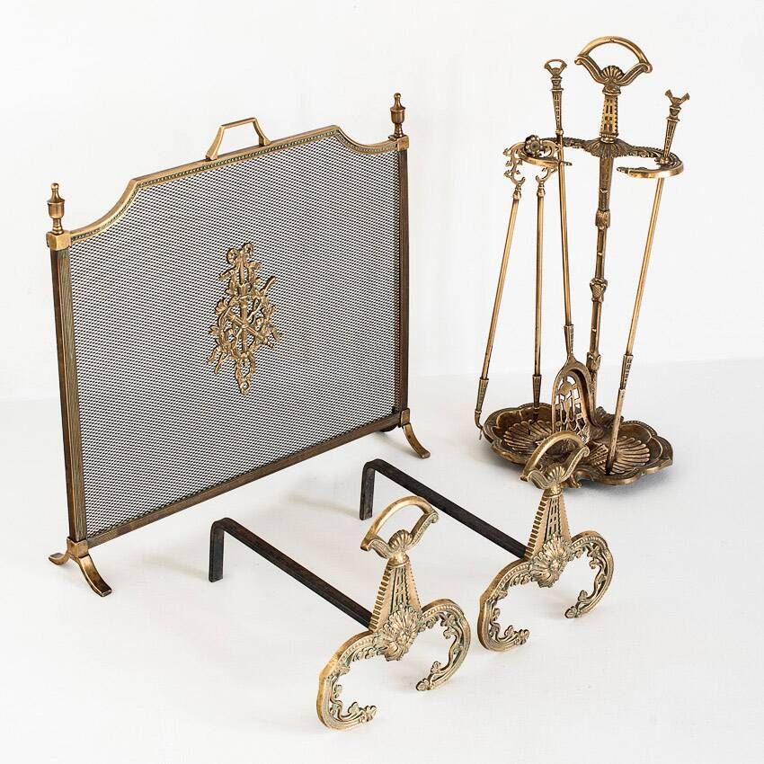 Antique bronze fire screen and fireplace accessories set. Game of seven. France, 1930s