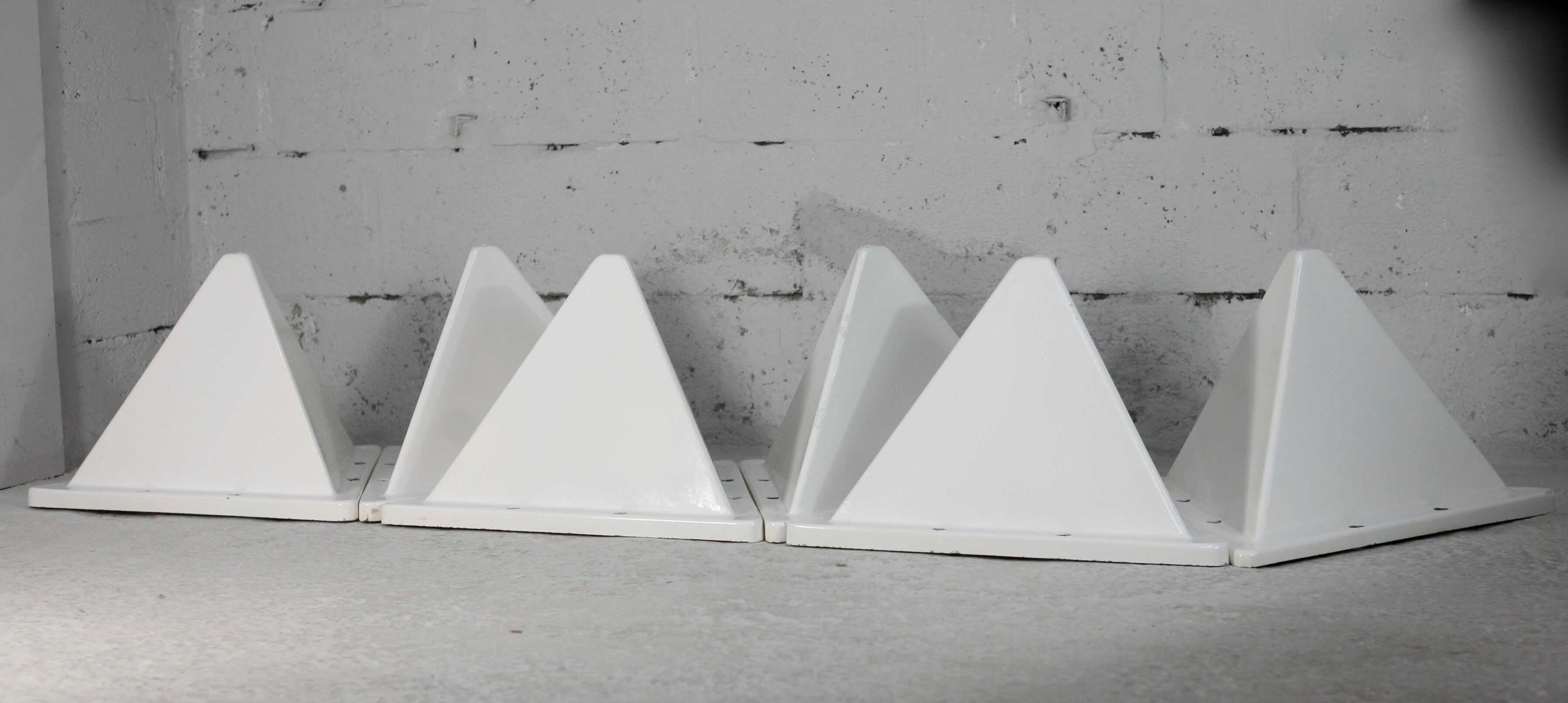 Fiberglass circa 1970. 6 tetrahedron-shaped elements. France.