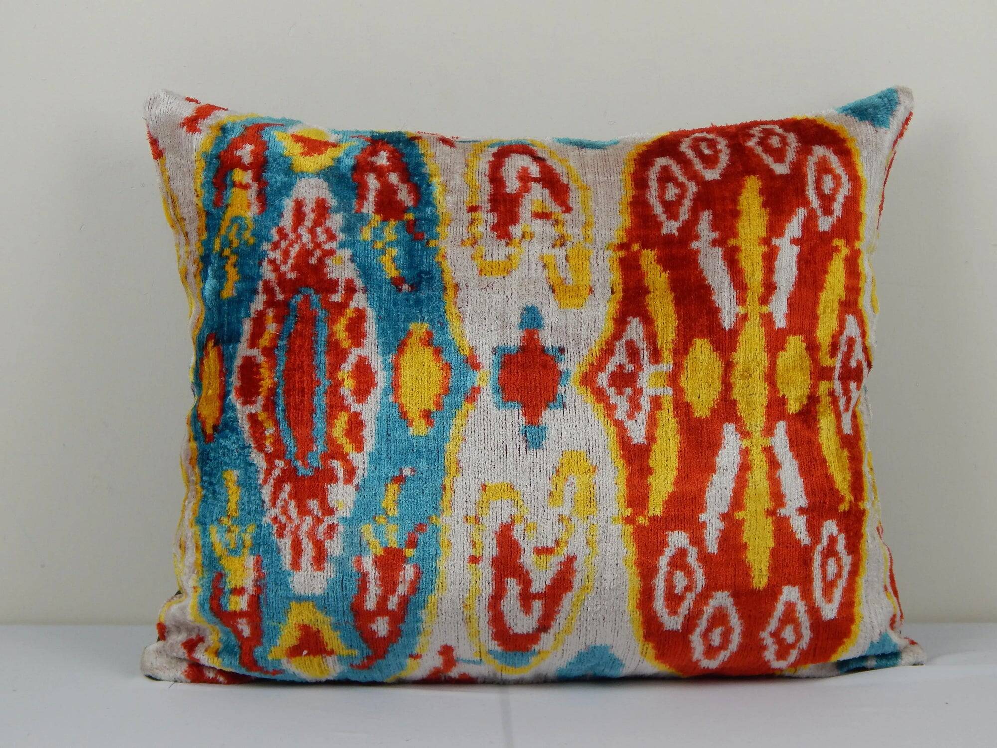 Vintage ikat cushion cover 51x41 cm