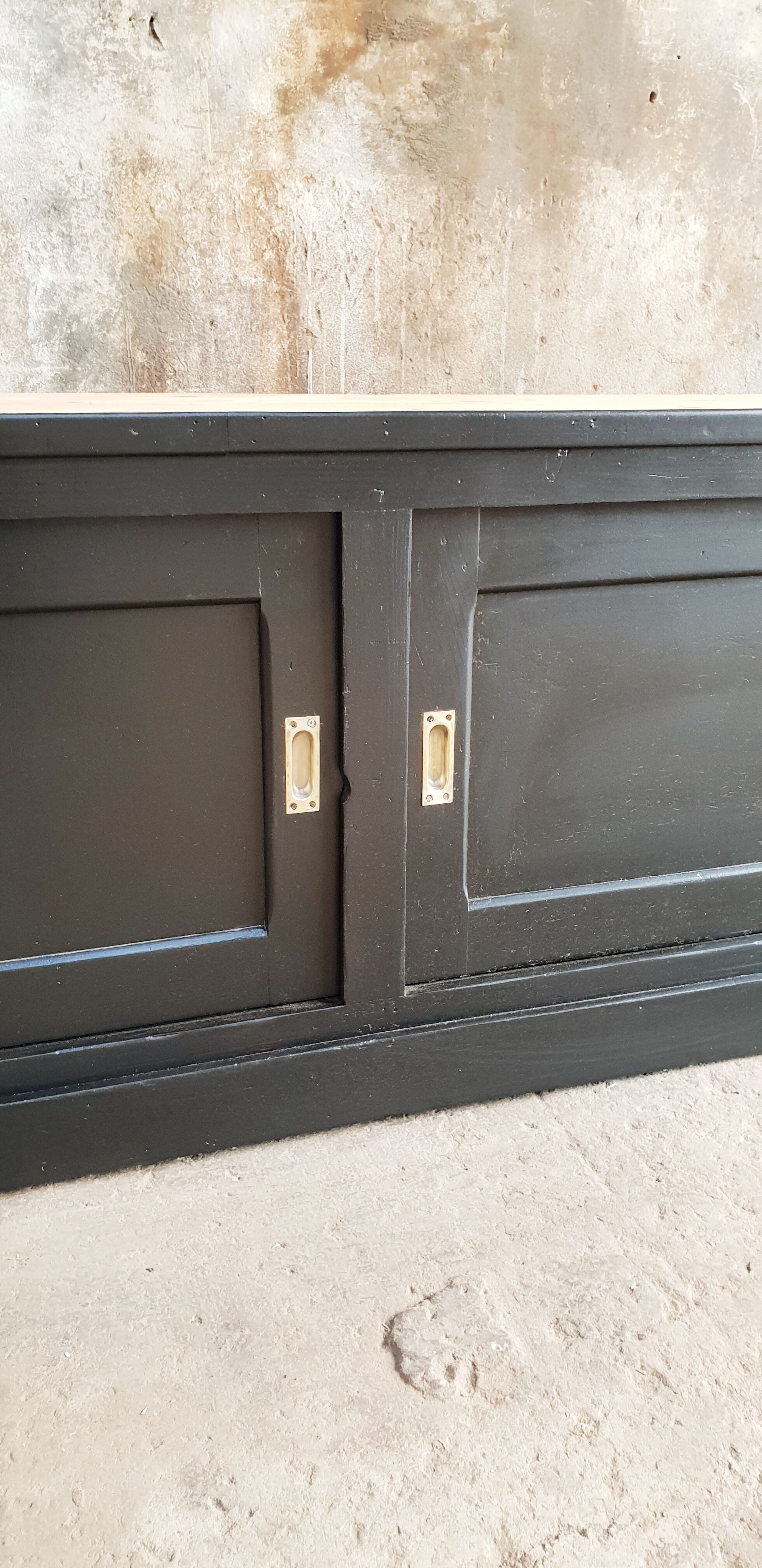 Trade furniture