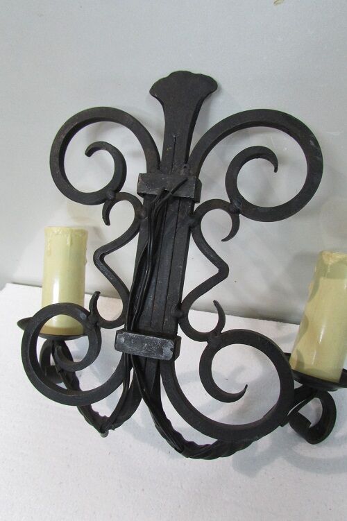 Paire d'appliques fer forgé 2 feux
