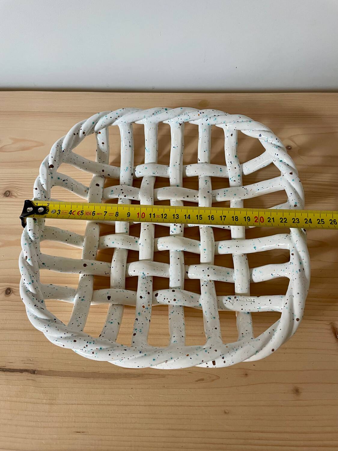 Corbeille carré en céramique tressée