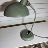Articulated desk lamp