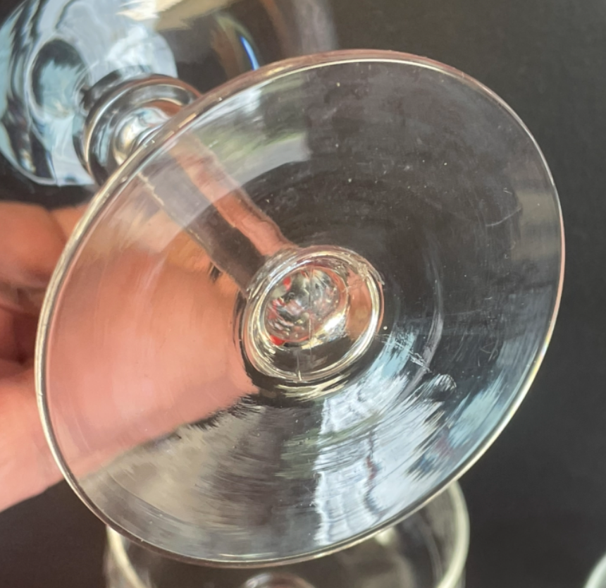 Vintage 6 old champagne glasses in engraved crystal