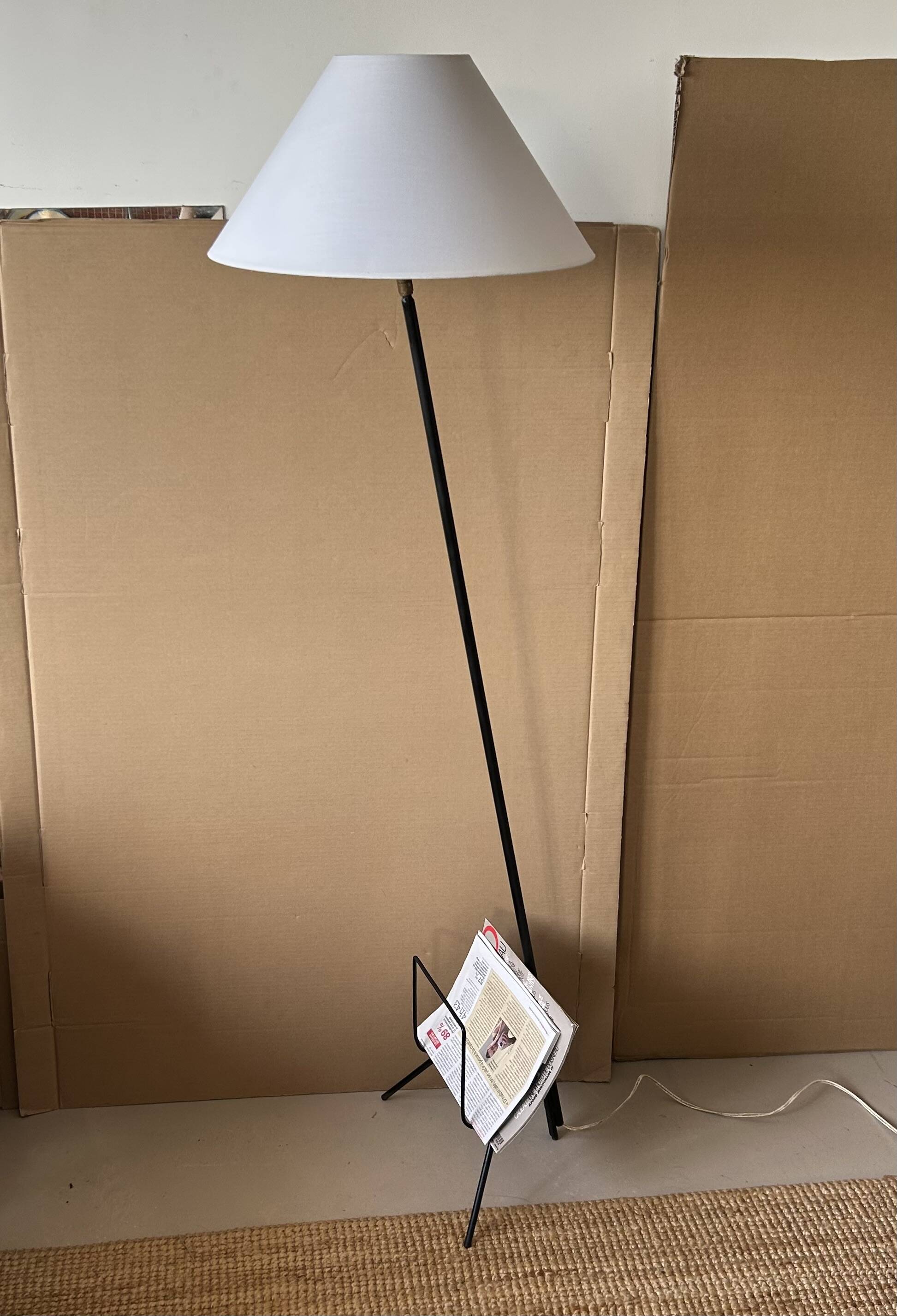 Lampadaire porte-revues années 50