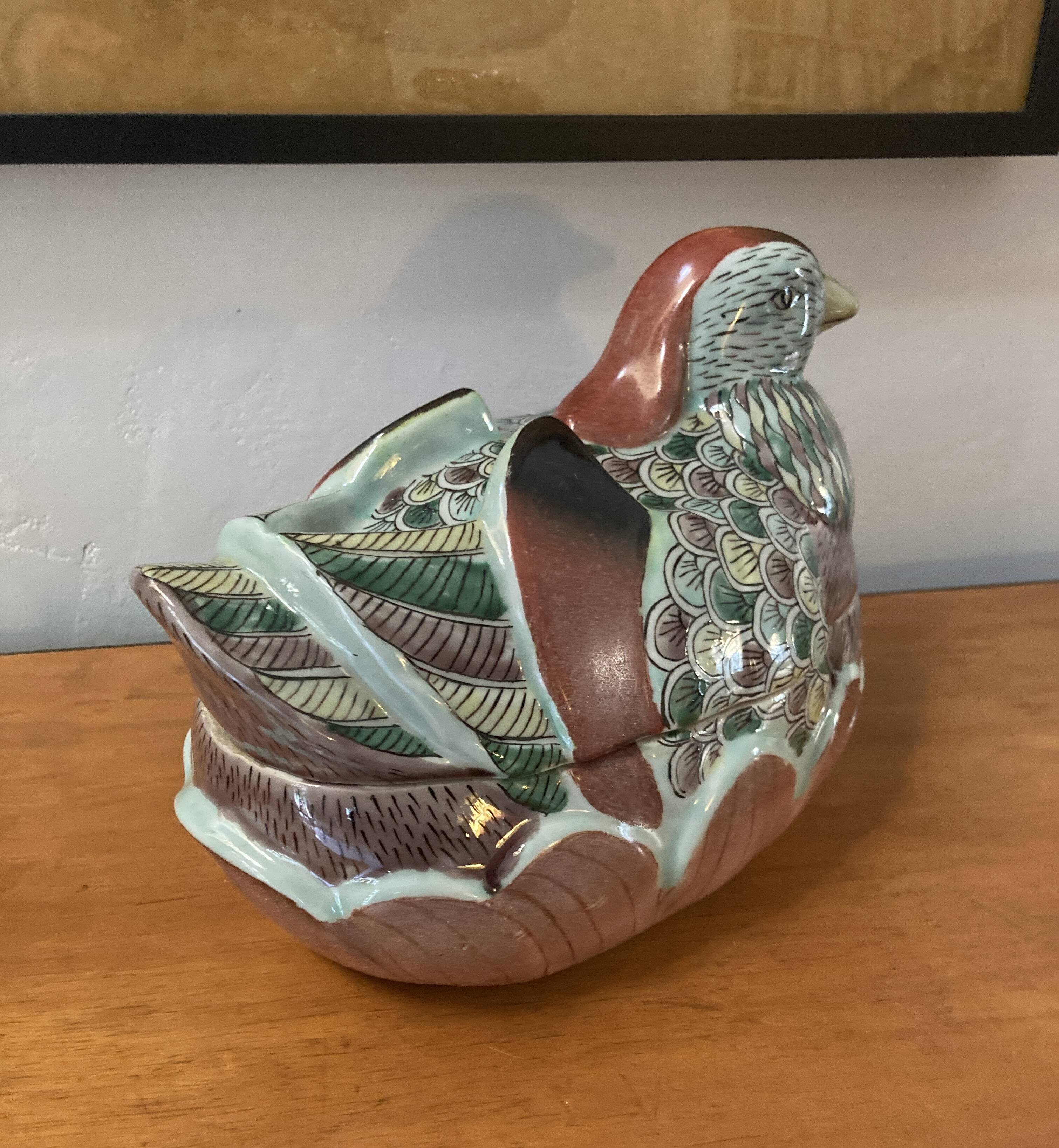 Ceramic hen - box