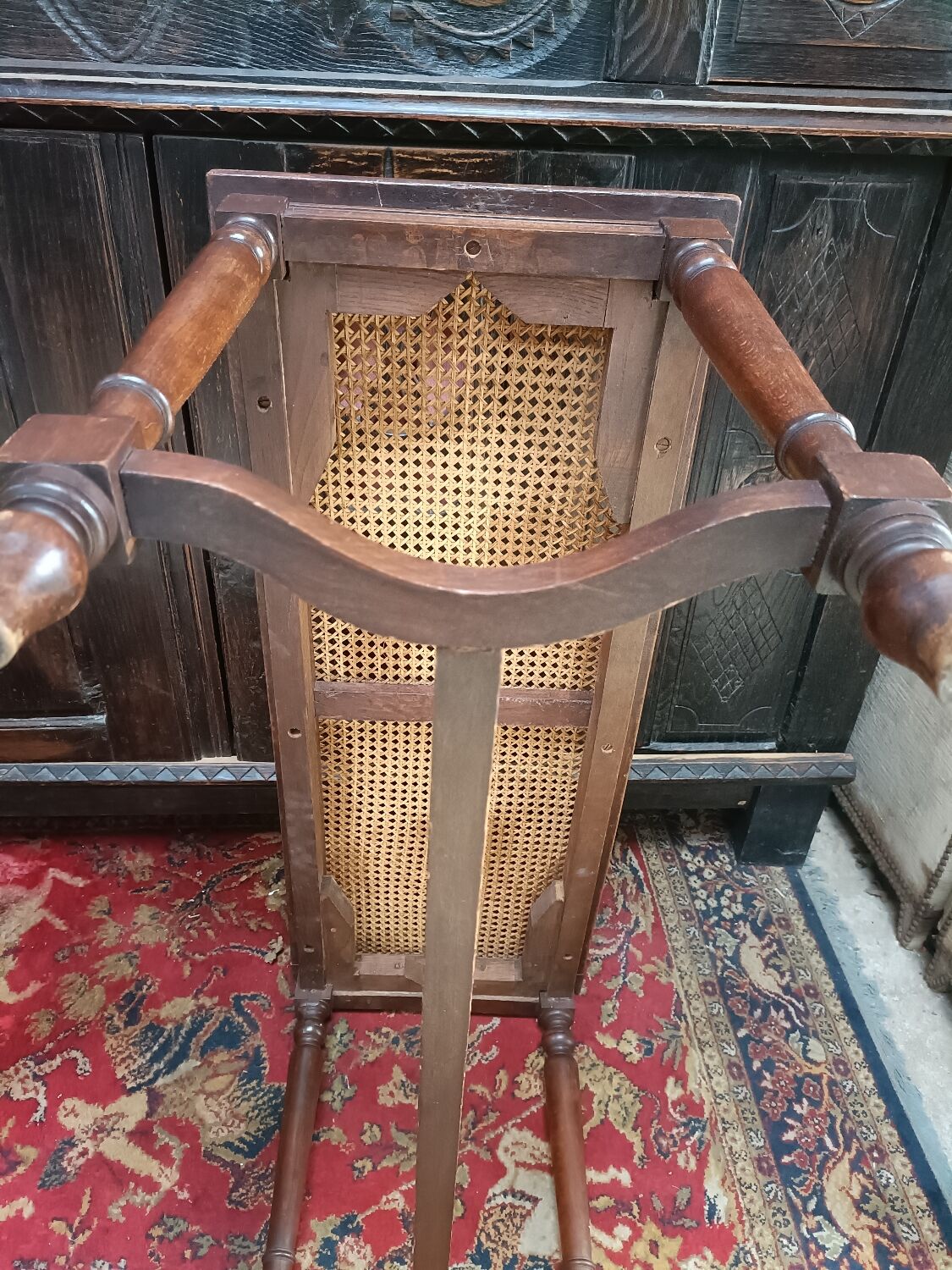 Wooden bench or piano bench with tanned seat