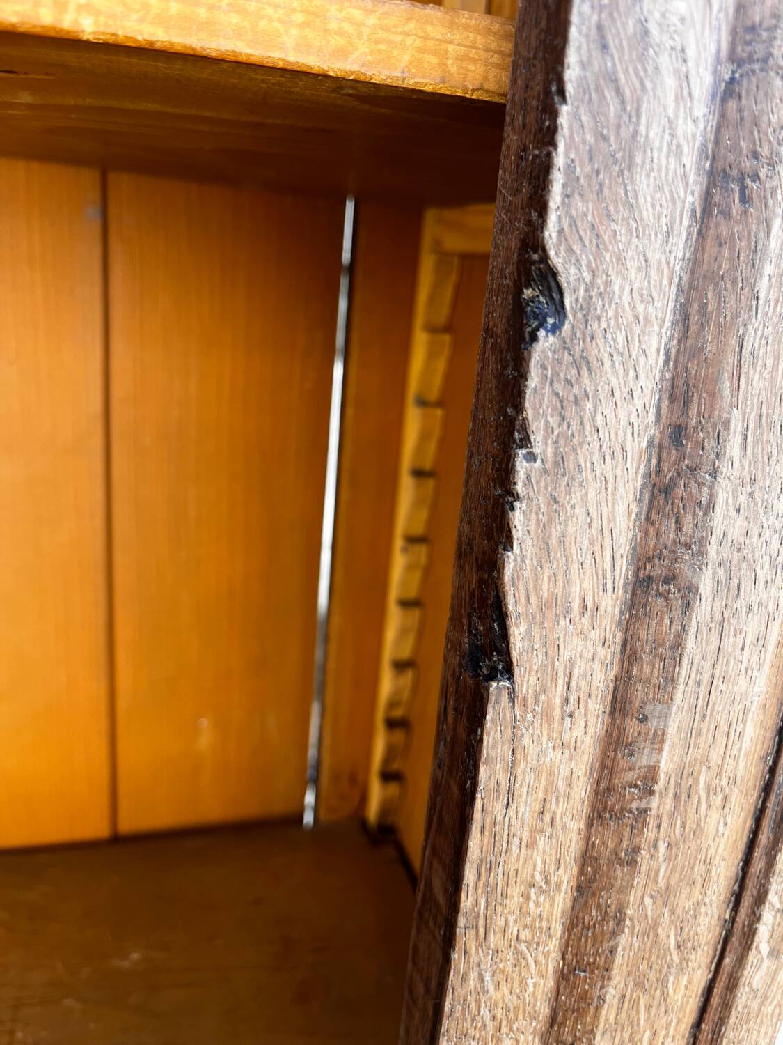 Antique oak bonnetière