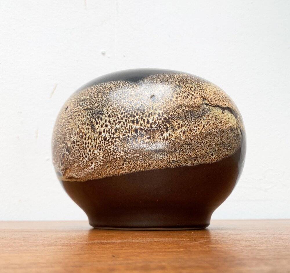 Mid-century German studio pottery vase by Till Sudeck, 1960s.