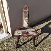 Brutalist tripod chair in wood and vintage leather