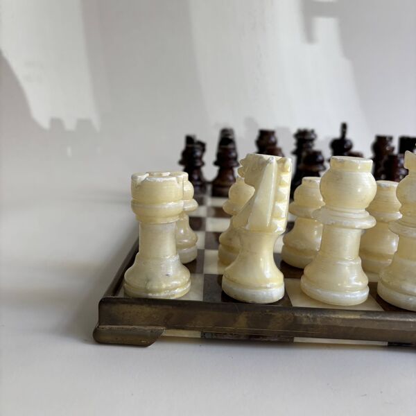 Jeux d'échec en marbre vintage