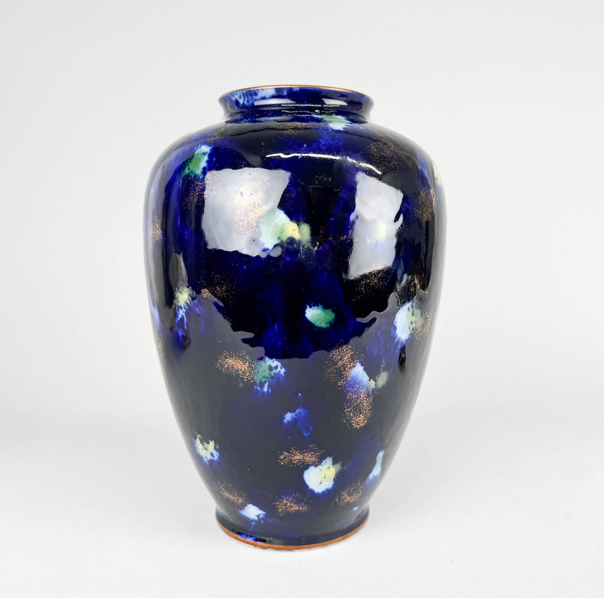 Vase en porcelaine cobalt des années 1970 par Wallendorf, Allemagne