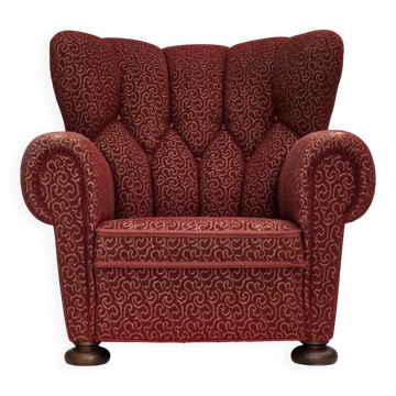 Fauteuil relax danois des années 1960, en laine de meuble rouge d'origine, pieds en bois de chêne.