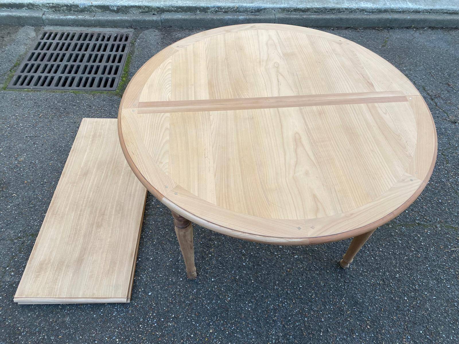 Table à manger ronde extensible rénovée Louis Philippe 120-220cm 19ème