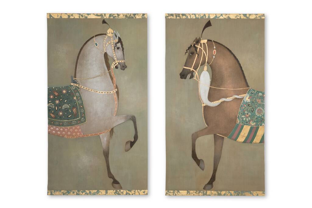 Painted canvas depicting a side view of an Indian horse. Contemporary work.