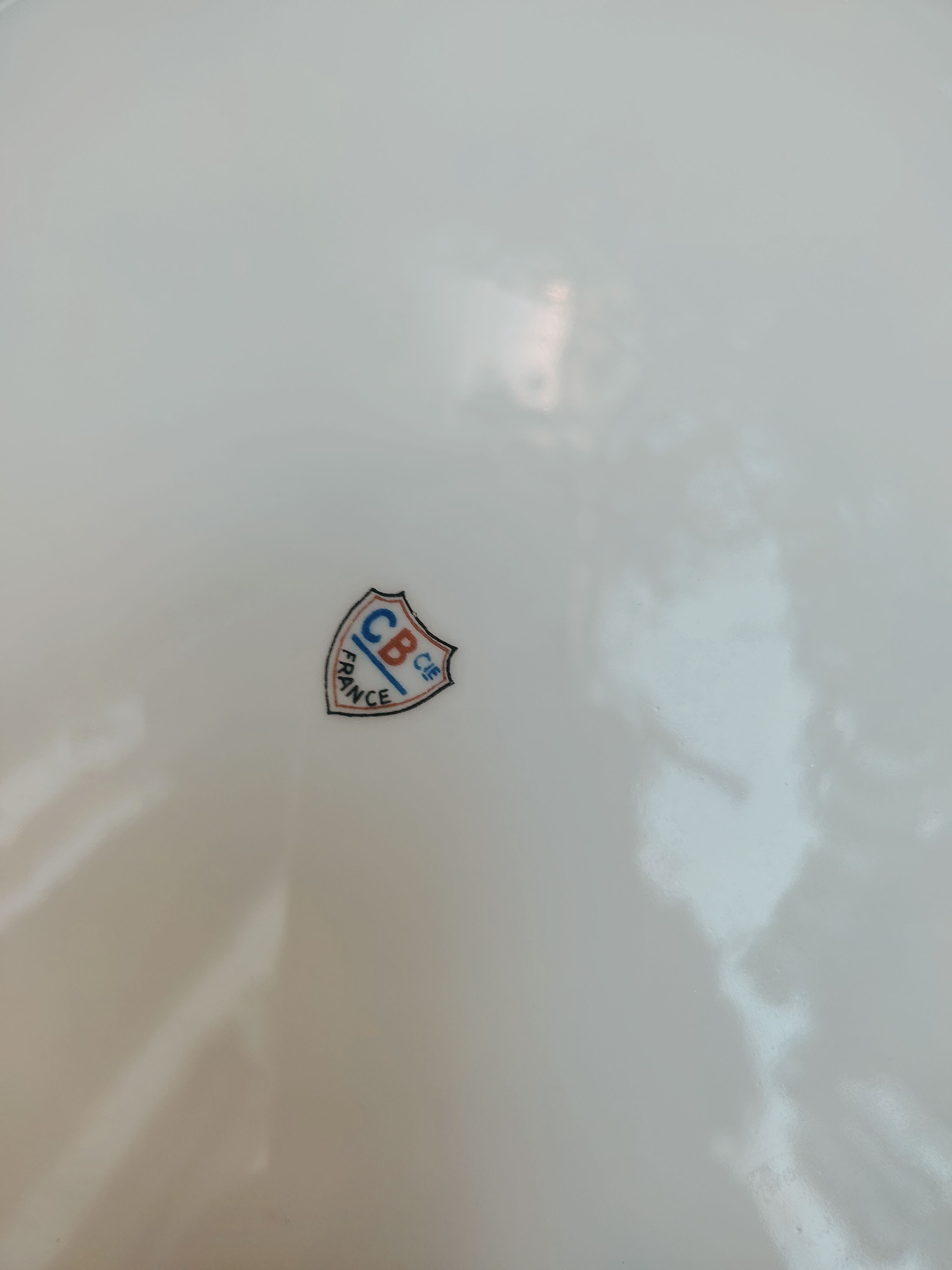 Art Deco hollow dish in porcelain