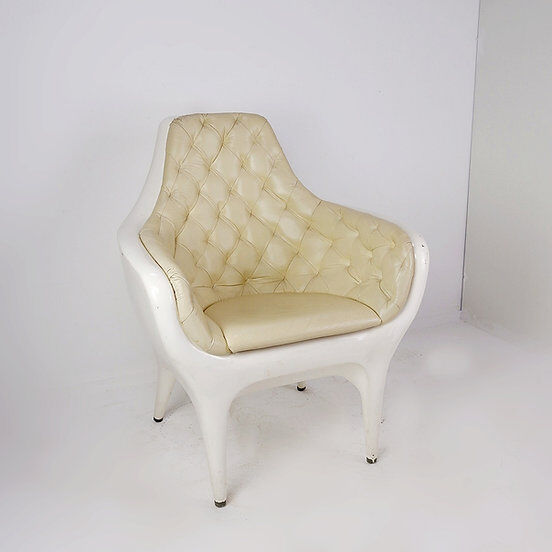 Showtime armchair by Jaime Hayon for BD Barcelona Design