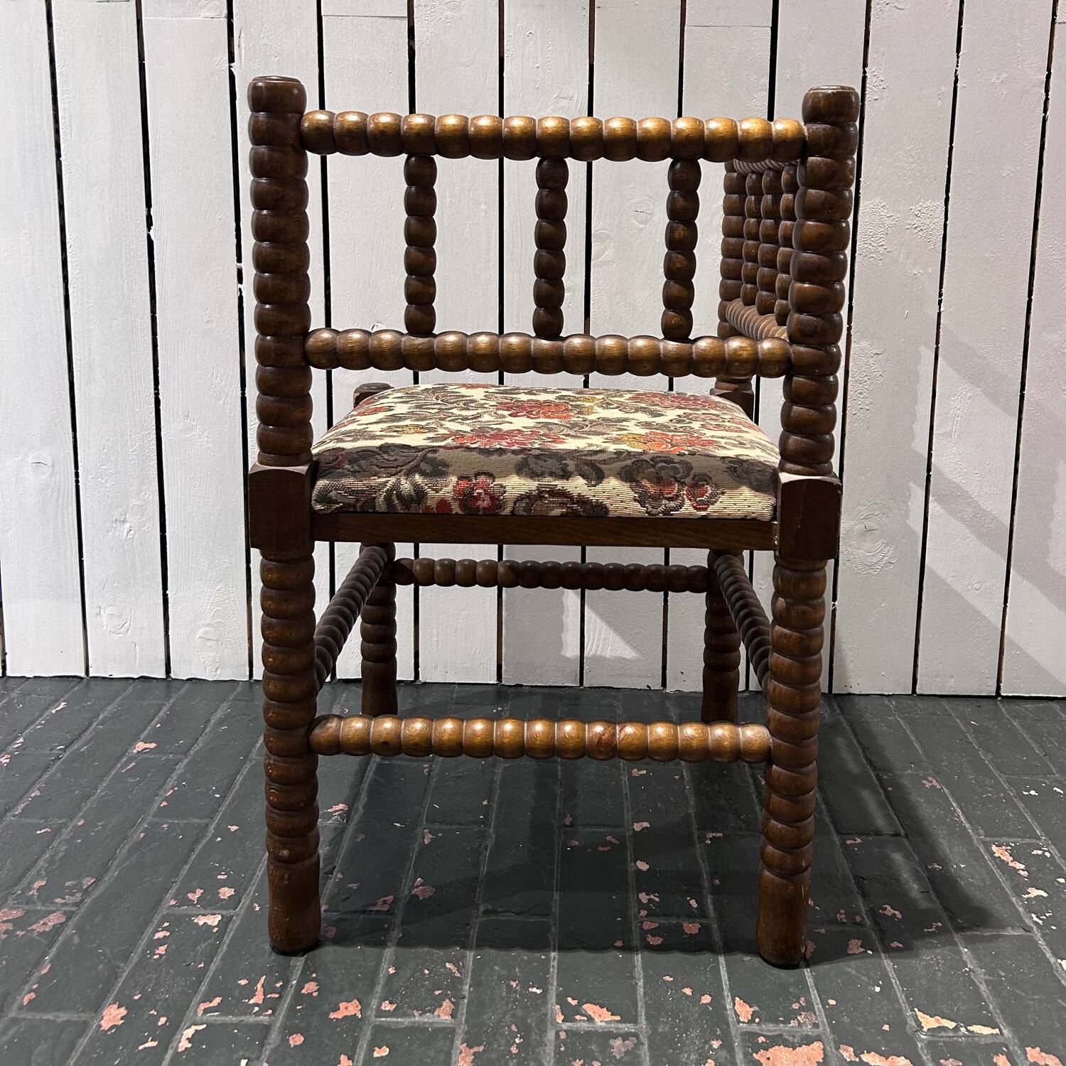 Chaise d’angle en tapisserie