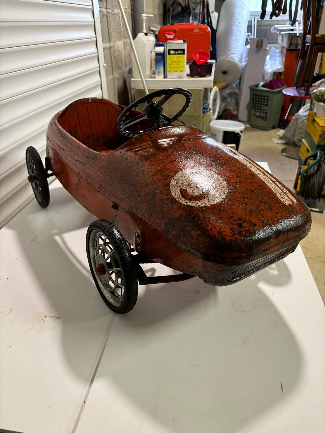 Pedal car