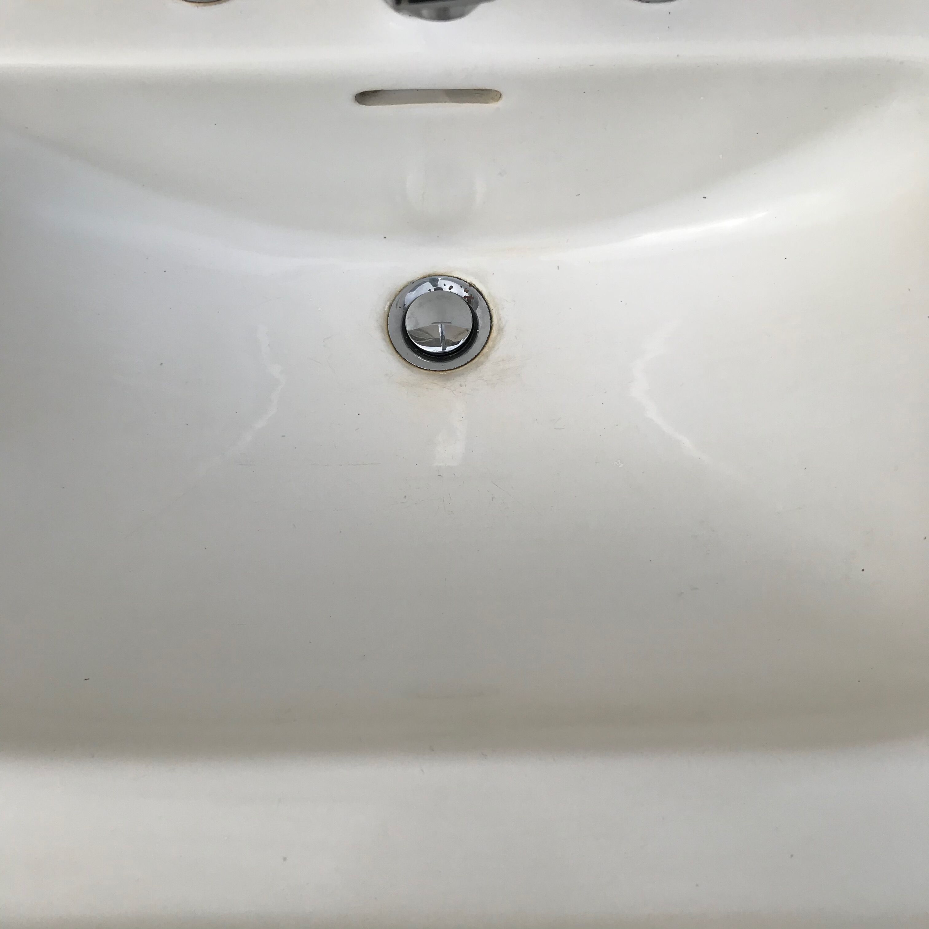 Art deco sink made of earthenware