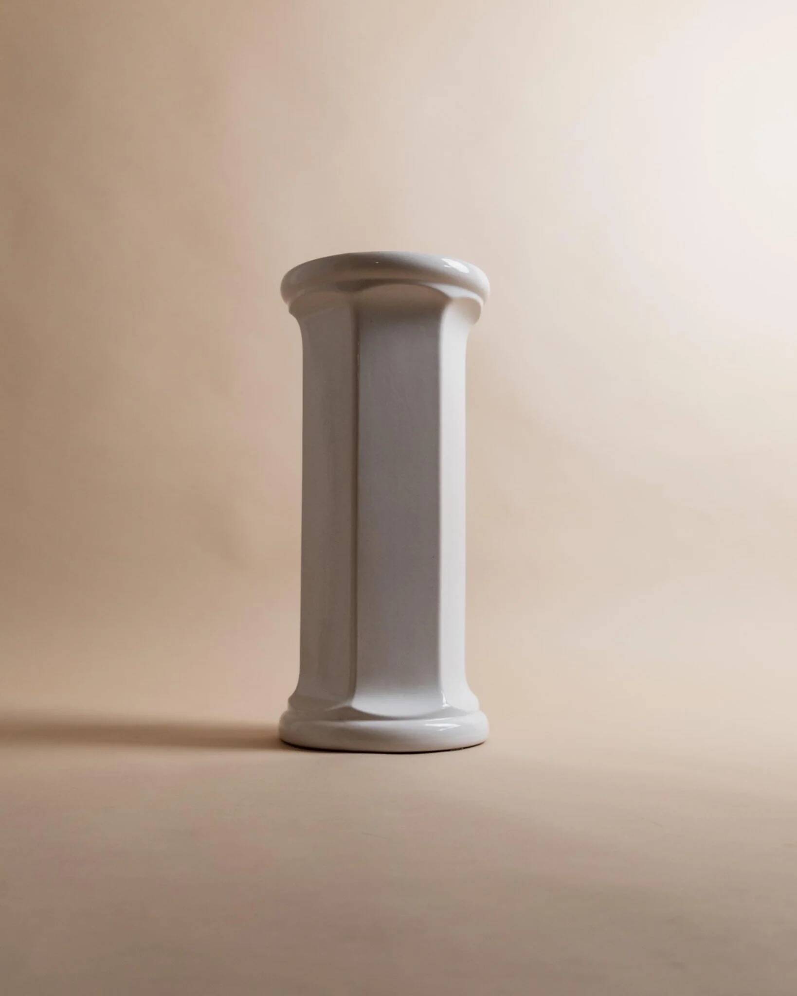 White glazed ceramic column pedestal table - 1970s Italian vintage display stand