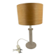 Lampe et abat-jour en bois clair