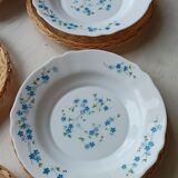 Wall composition of vintage baskets