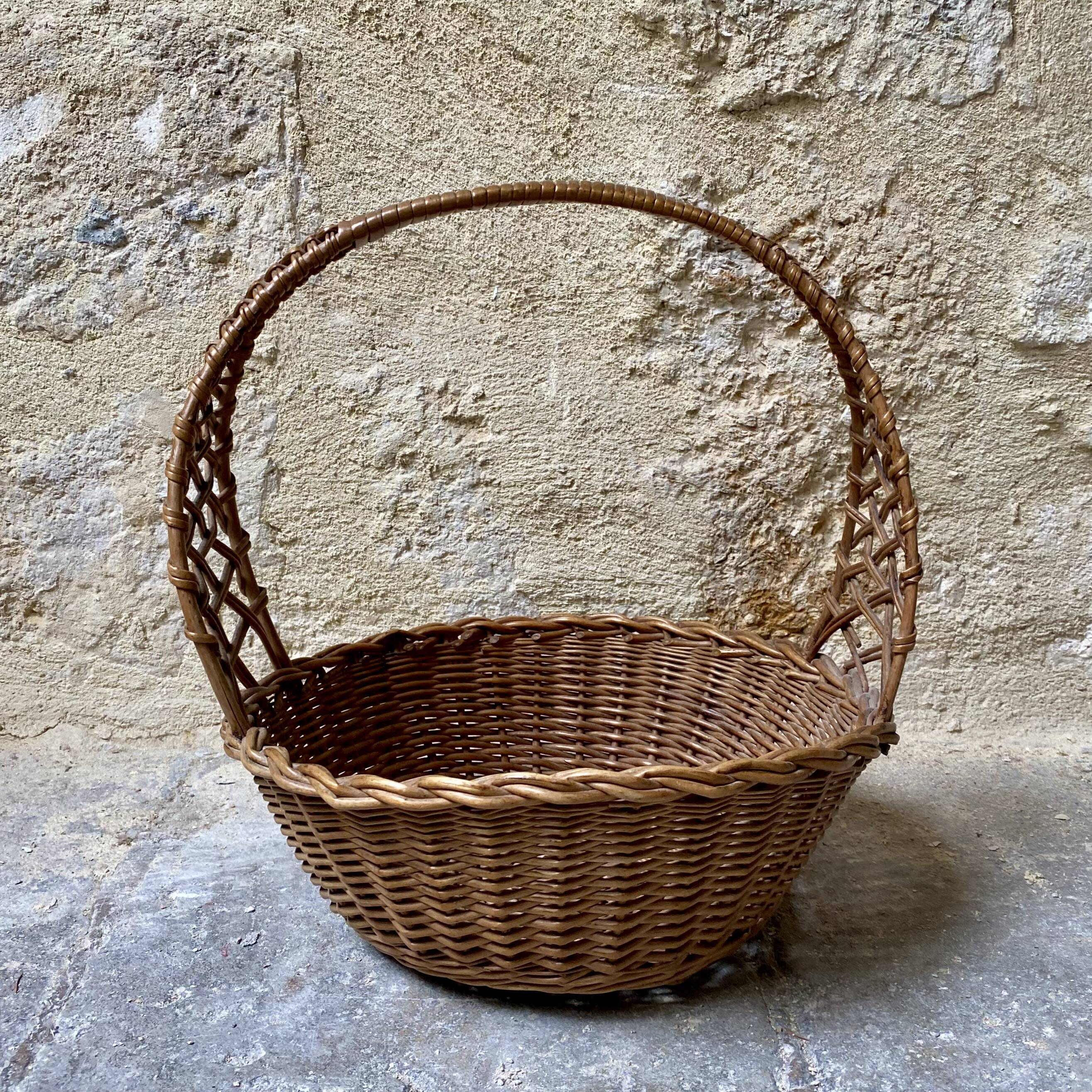 Wicker basket