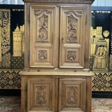 Buffet deux corps en chêne sculptée Renaissance